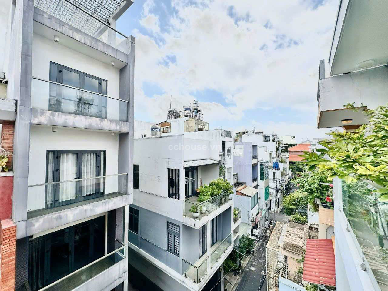 https://batdongsan.blob.core.windows.net/cchouse/Property/202506/bfd161fa-3d5d-453a-b711-a4fd35626066.jpg