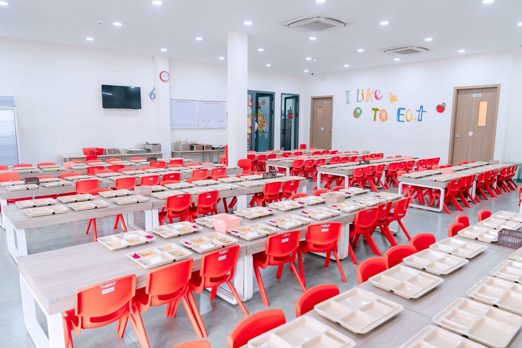 Cho thuê NCMT Điện Biên Phủ, P.Võ Thị Sáu, Q3. DT 15x30m, 4 tầng