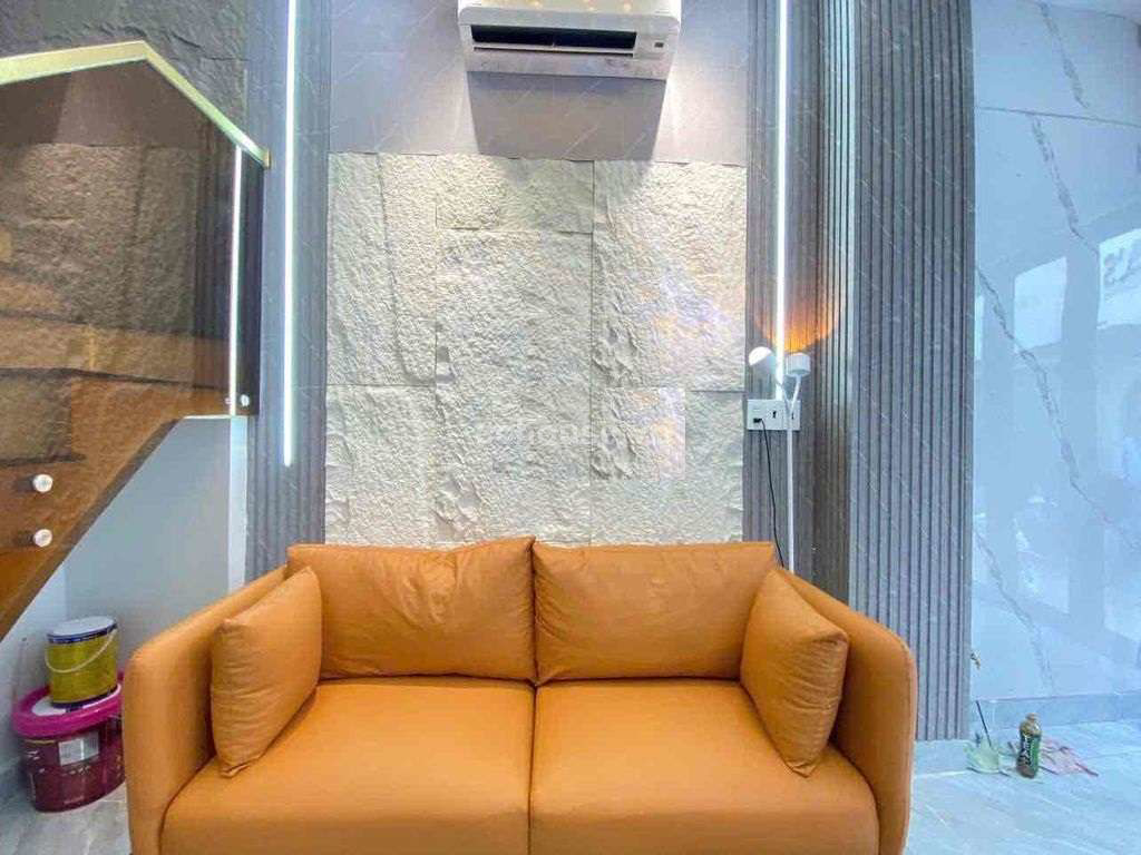 https://batdongsan.blob.core.windows.net/cchouse/Property/202506/d335734e-e76b-473a-b764-cd01ebb24774.jpg
