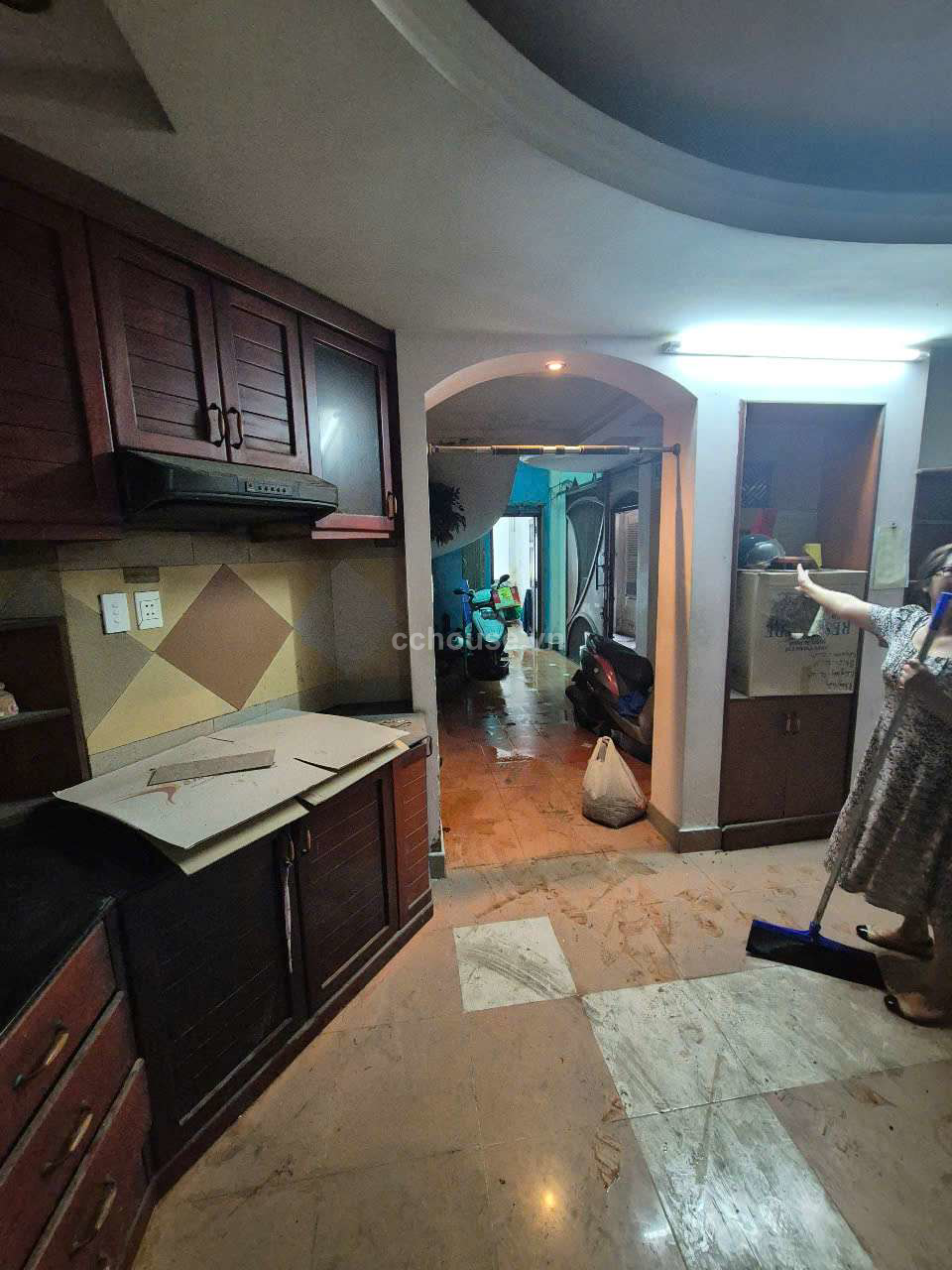 Mặt Tiền An Dương Vương P4 Q5. ( DT 4m x 21m nở hậu 5m, Giá 40ty )