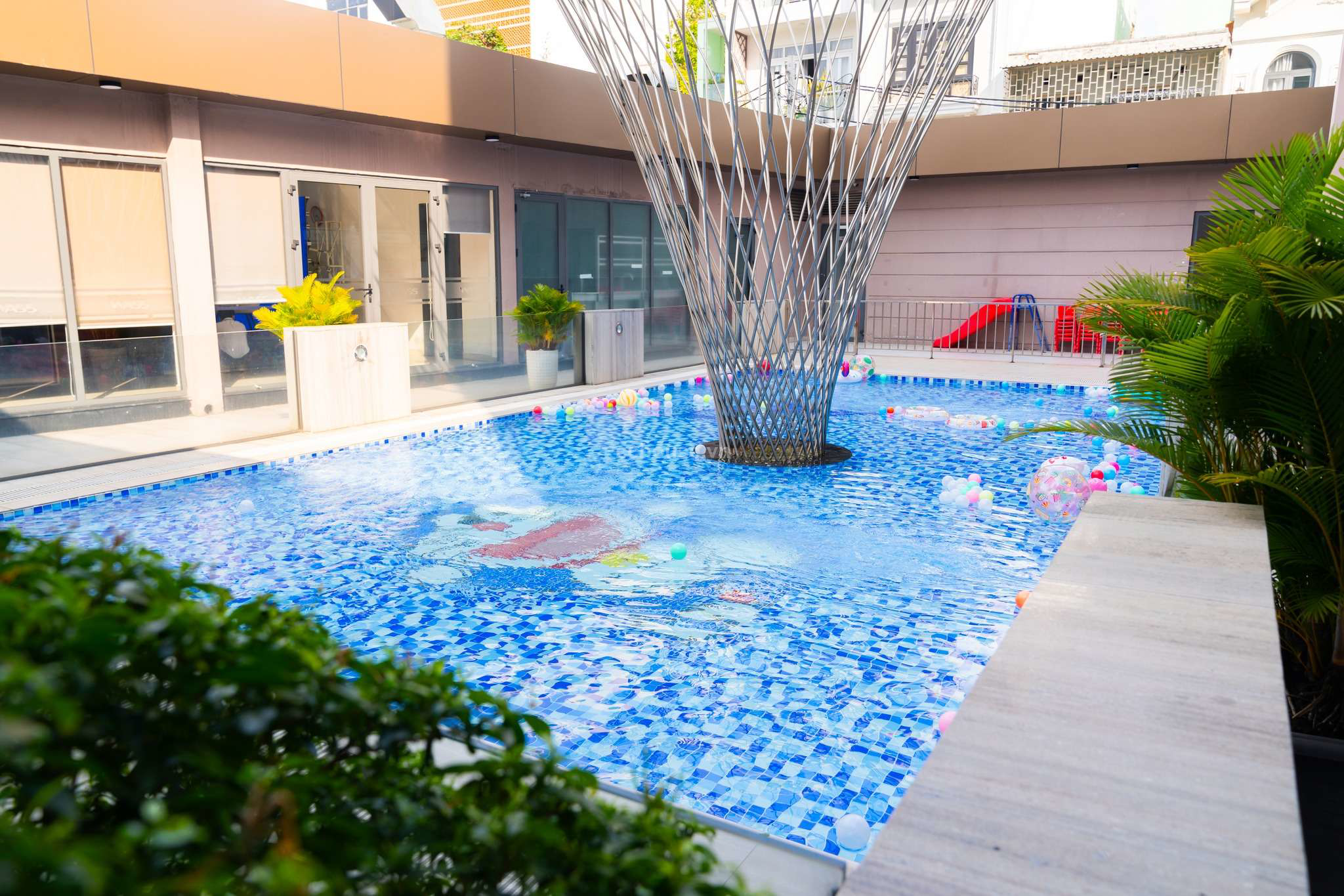 Cho thuê NCMT Điện Biên Phủ, P.Võ Thị Sáu, Q3. DT 15x30m, 4 tầng