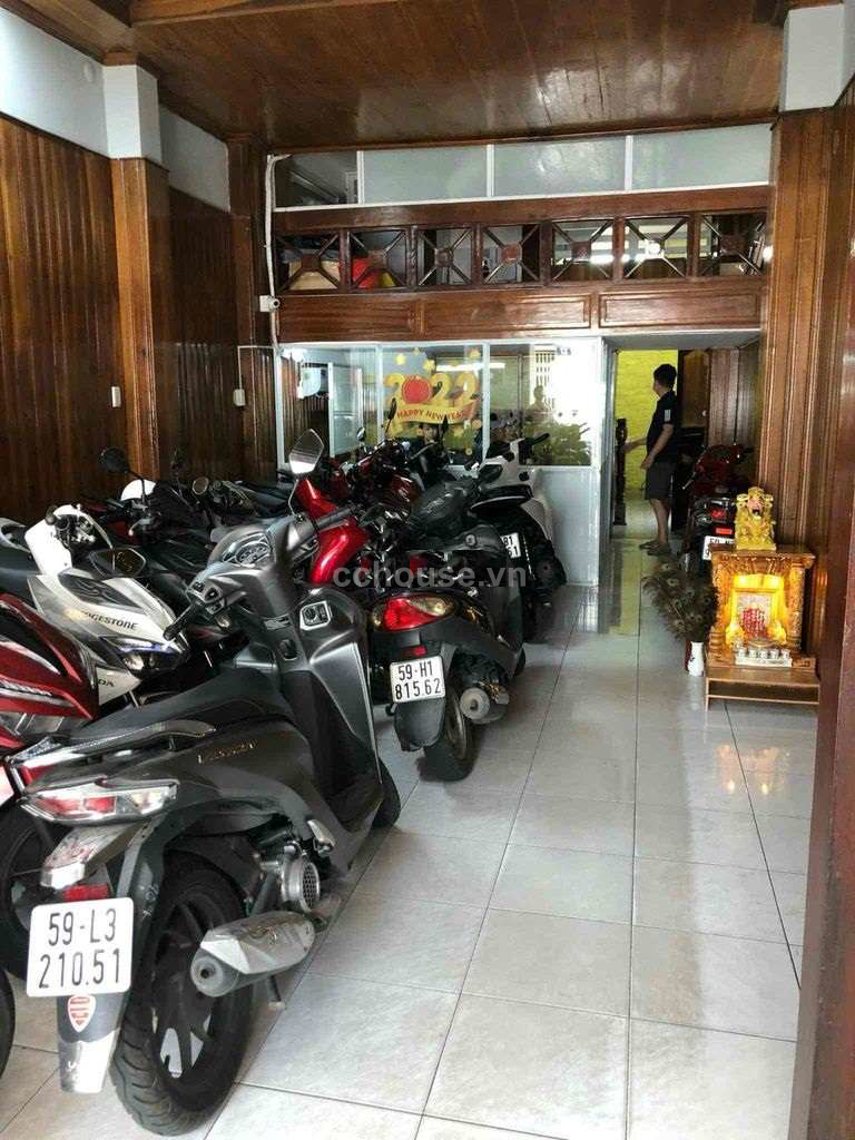 Cho thuê nhà căn góc MT Phan Văn Trị, P2, Q5. DT 4x20m, 4 tầng ST