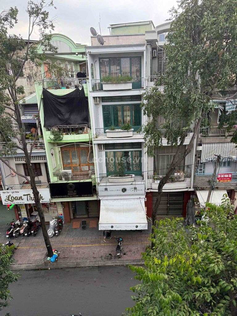 Cho thuê nhà NCMT Trần Tuấn Khải, P5, Q5. DT 4x22m, 4 tầng