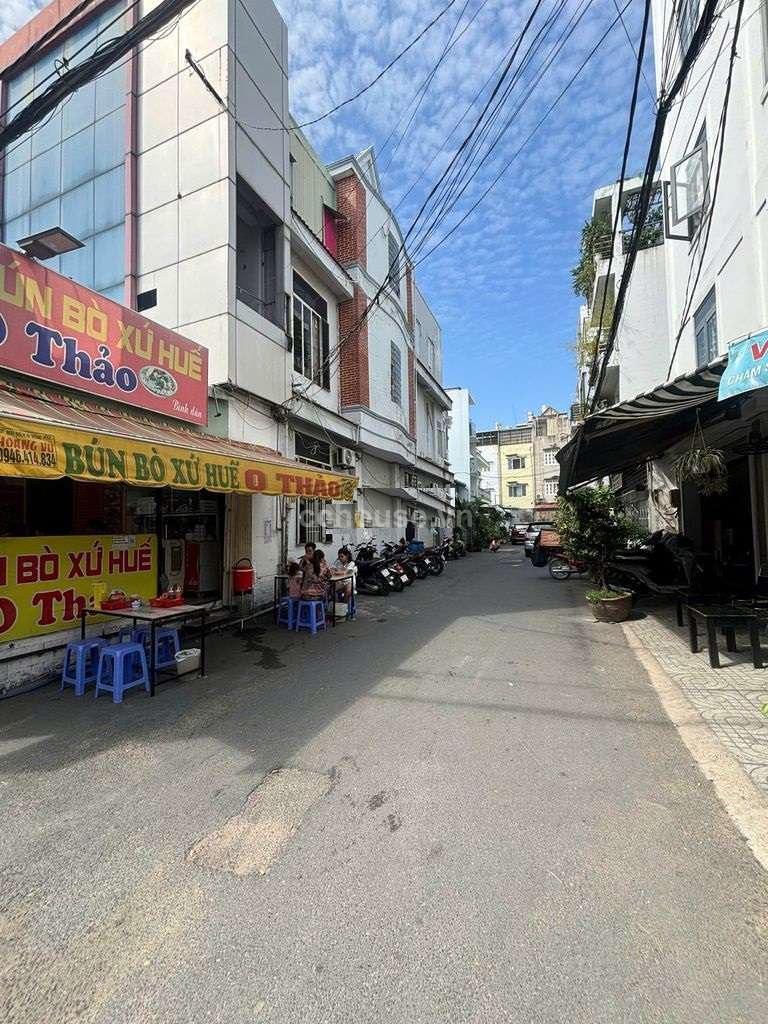 Bán nhà căn góc MT Đường số 32, P.Gò Vấp. DT 132m2, 3 tầng