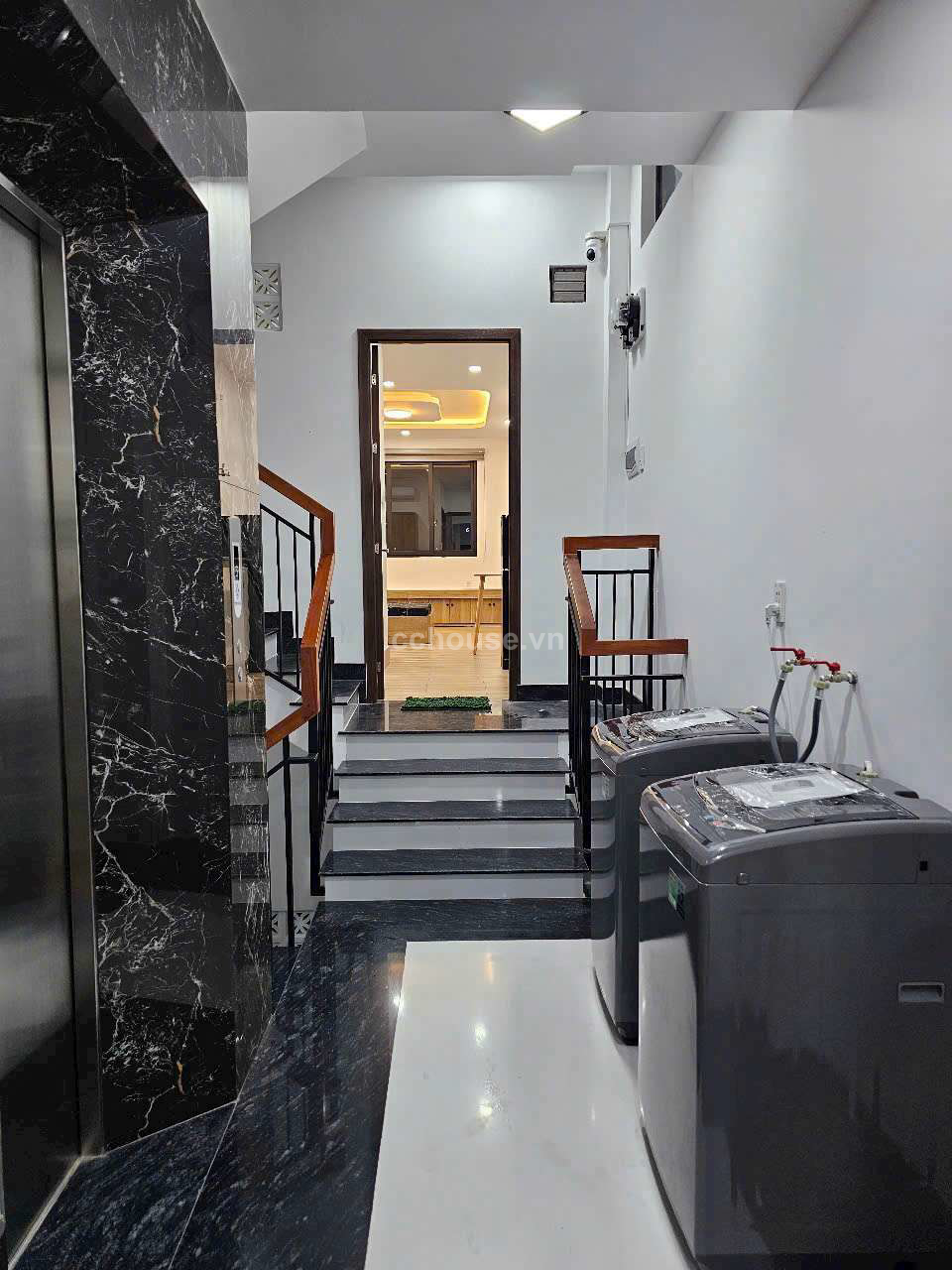 Bán nhà HXH Nơ Trang Long, P7, Bình Thạnh. DT 77m2, 5 tầng ST