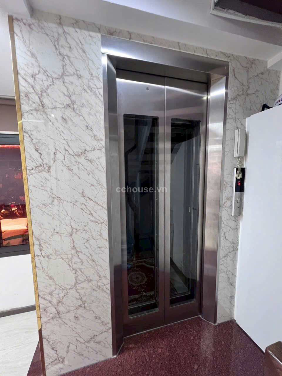 Toà nhà mini Nguyển Bỉnh khiêm .Q1..DT : ngang 7.35m