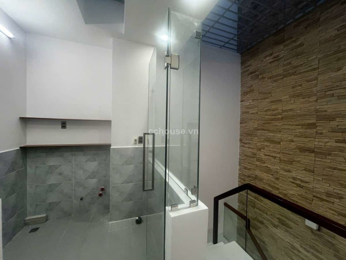 Bán nhà hẻm Tô Hiến Thành Quận 10, DT: 3.6 x 10.8m, 38.5m², KC: trệt lửng 2 lầu, Giá: 11.35 tỷ