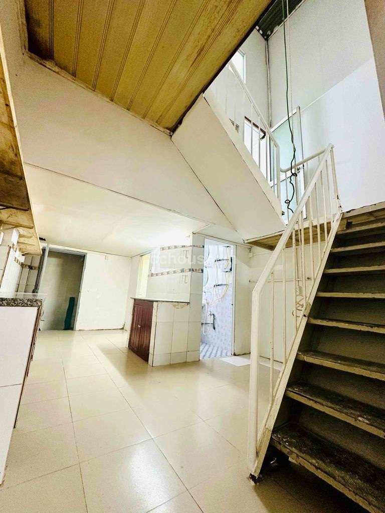 Cho thuê nhà HXH 283 Phạm Ngũ Lão, P.Bến Thành. DT 4x14m, 3 tầng