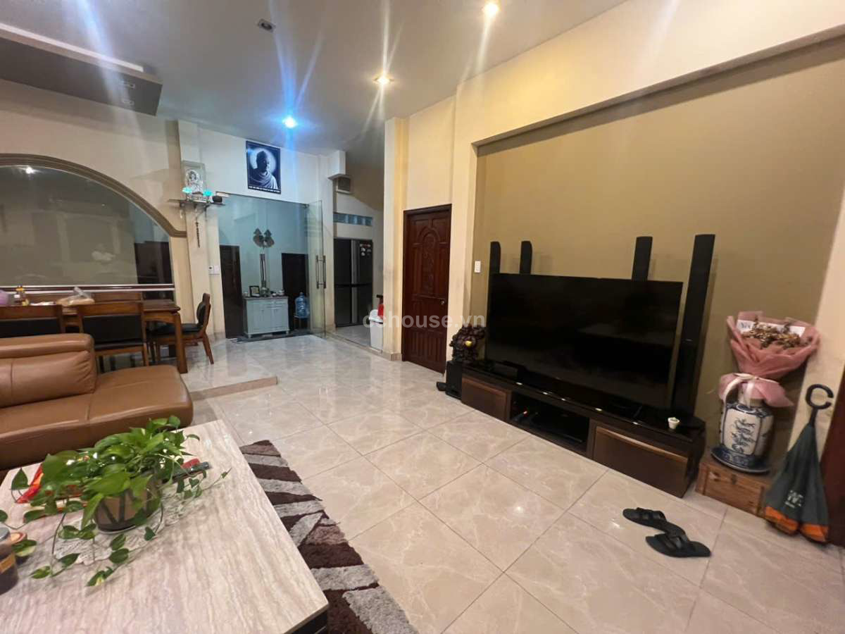 Biet-thu-ngay-trung-tam-Q10-ngang-12m-id8535