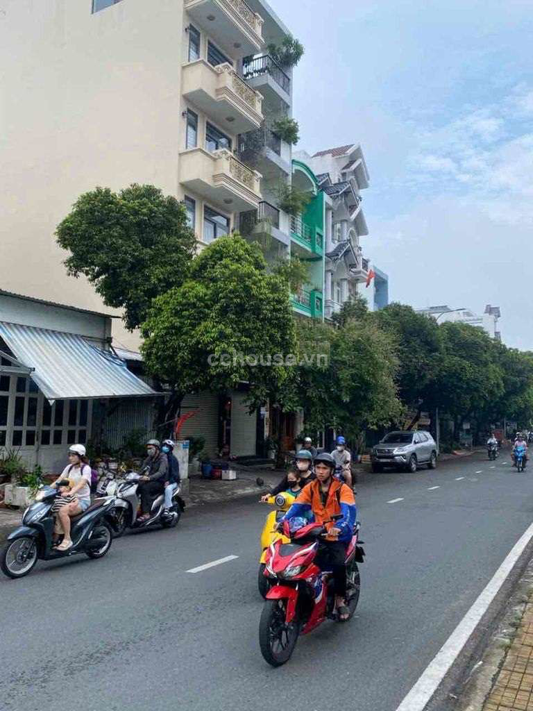 Bán nhà HXT 168 Nguyễn Súy, Tân Phú. DT 4.15x23m, 3 tầng ST