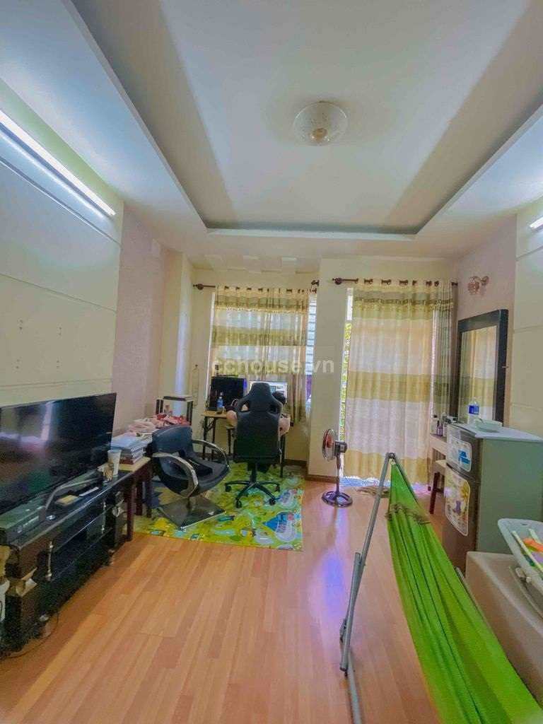 Bán nhà MT Trần Văn Danh, P13, Tân Bình. DT 4x19m, 4 tầng