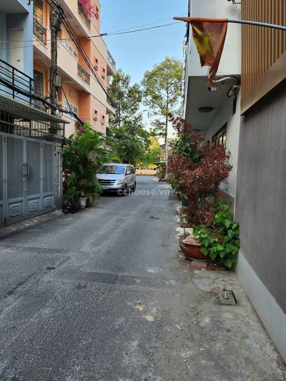 Toà nhà mini Nguyển Bỉnh khiêm .Q1..DT : ngang 7.35m