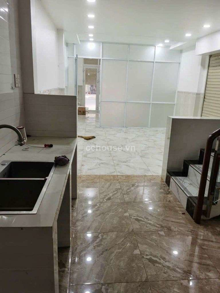 Mặt tiền Kinh doanh ngay Nguyễn  Chí Thanh Q11