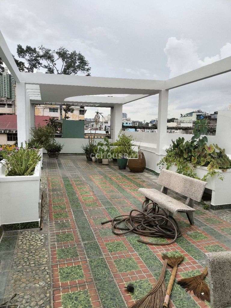 Cho thuê nhà MT Hải Thượng Lãn Ông, P.Chợ Quán. DT 4x20m, 5 tầng thang máy