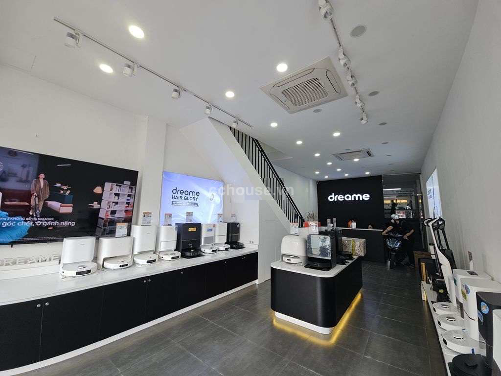 https://batdongsan.blob.core.windows.net/cchouse/Property/202507/7895e449-6311-410d-aca1-71df8377c534.jpg