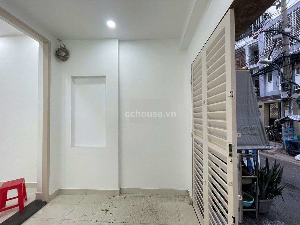 Cho thuê nhà 2MT Phan Văn Trị, P.Hạnh Thông. DT 4x20m, 4 tầng