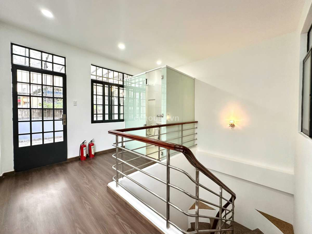 Bán nhà HXH Nguyễn Duy Dương, P.Vườn Lài. DT 12.1x4.5m, 4 tầng