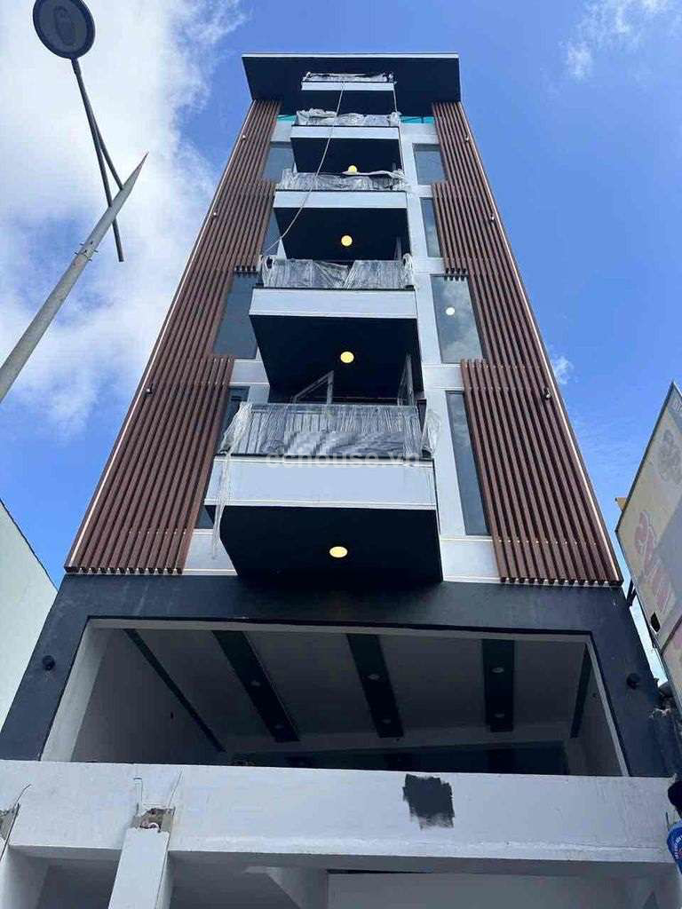 Bán tòa nhà MT Bình Quới, P.Bình Quới. DT 6x12.7m, 7 tầng