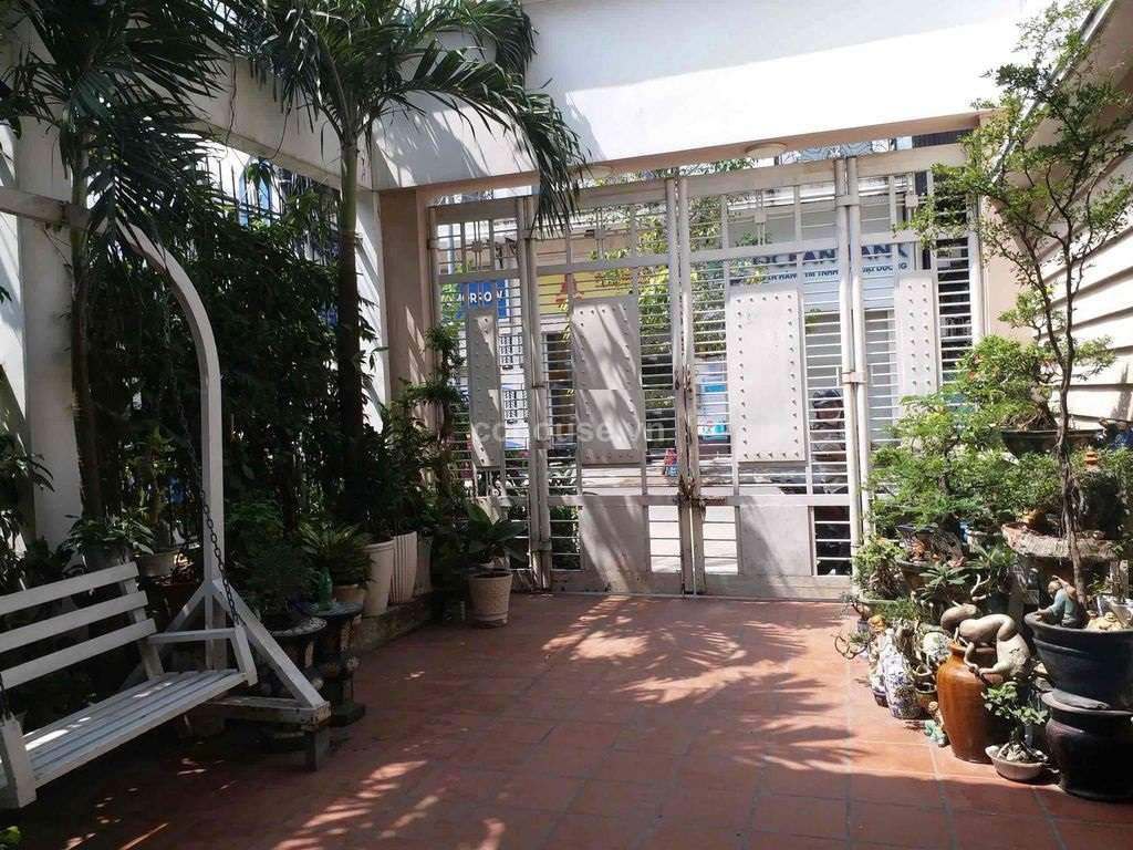Bán nhà căn góc MT Trần Thị Nghỉ, P.Hạnh Thông. DT 9.2x15m, 5 tầng ST