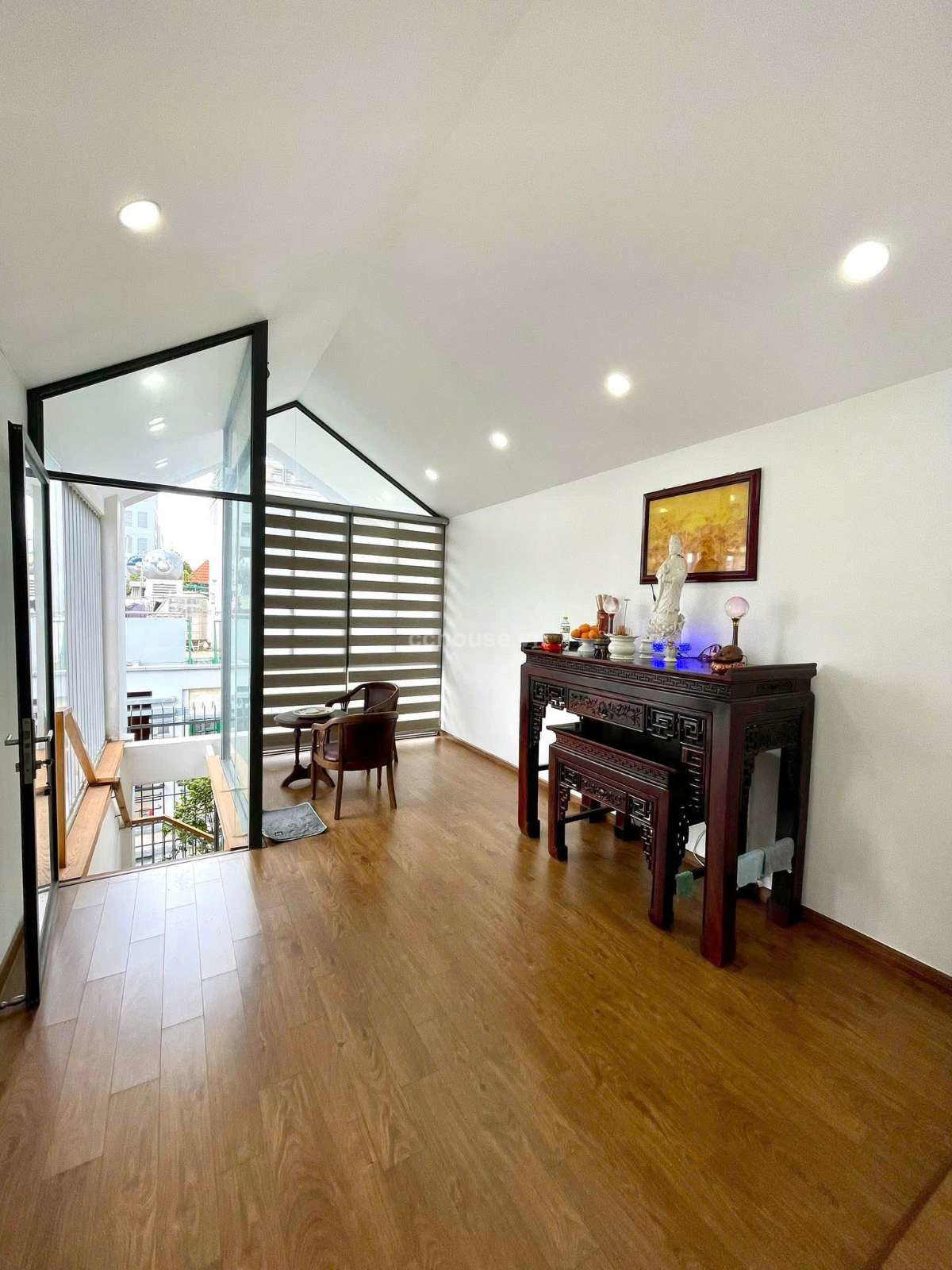 Nha-hem-Xe-hoi-ngay-Nguyen-Dinh-chieu-Q3-id8680