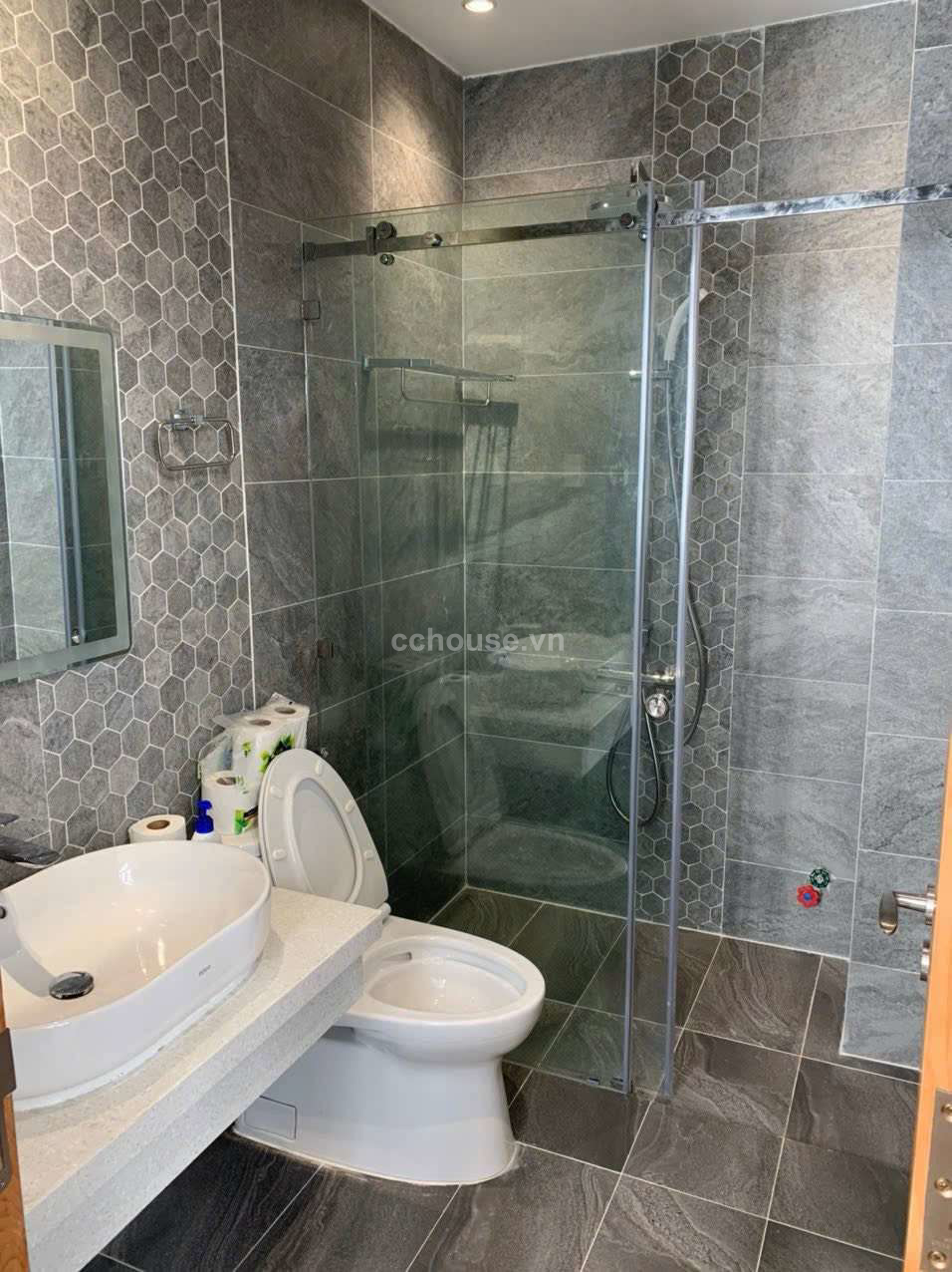 Bán nhà 5 tầng Căn Góc Hẻm Xe Hơi Trường Chinh phường 14 quận Tân Bình