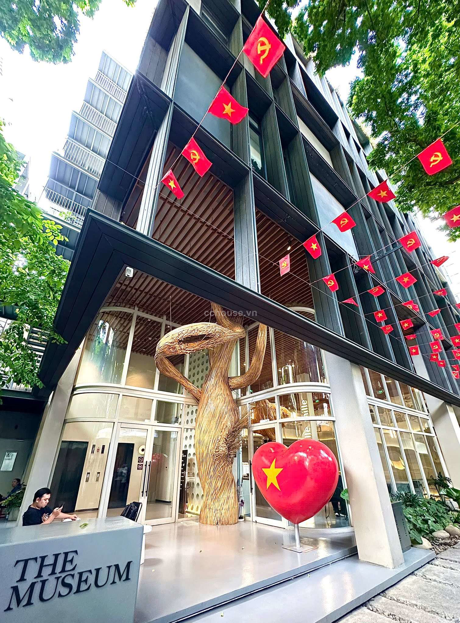 Chuyen-nhuong-toa-nha-28-Tran-Quoc-Thao-P-Vo-Thi-Sau-Quan-3-cong-nhan-5314m2-id7631