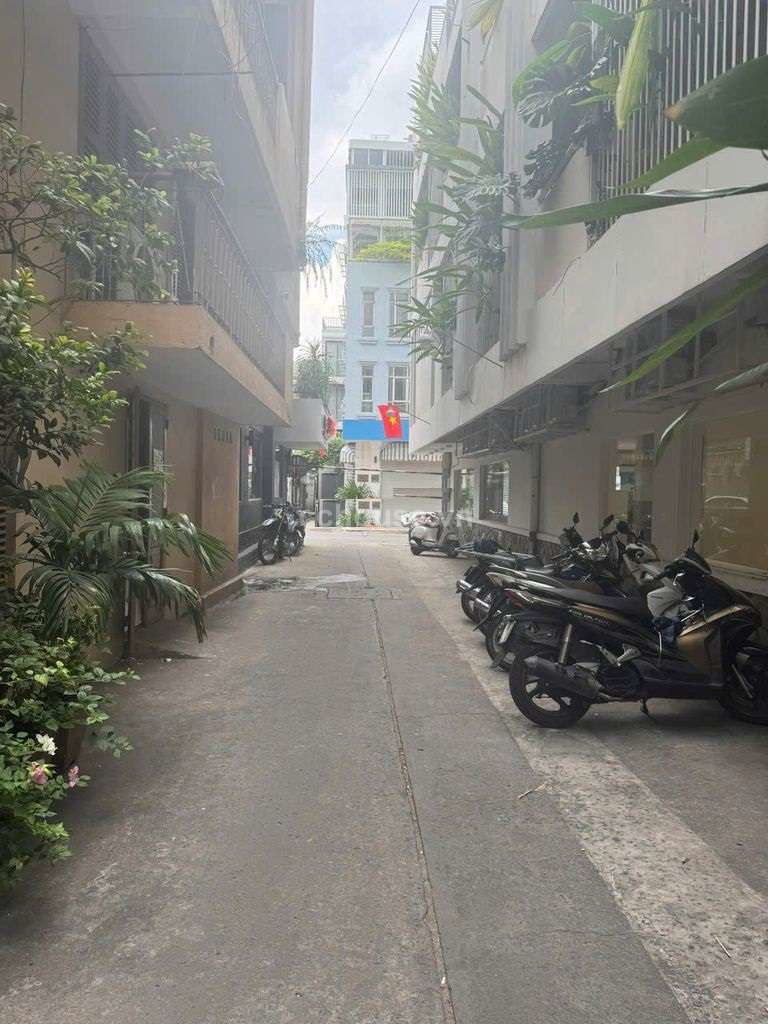 Cho thuê nhà Bàn Cờ, P.Bàn Cờ. DT 5x13m, 2 tầng