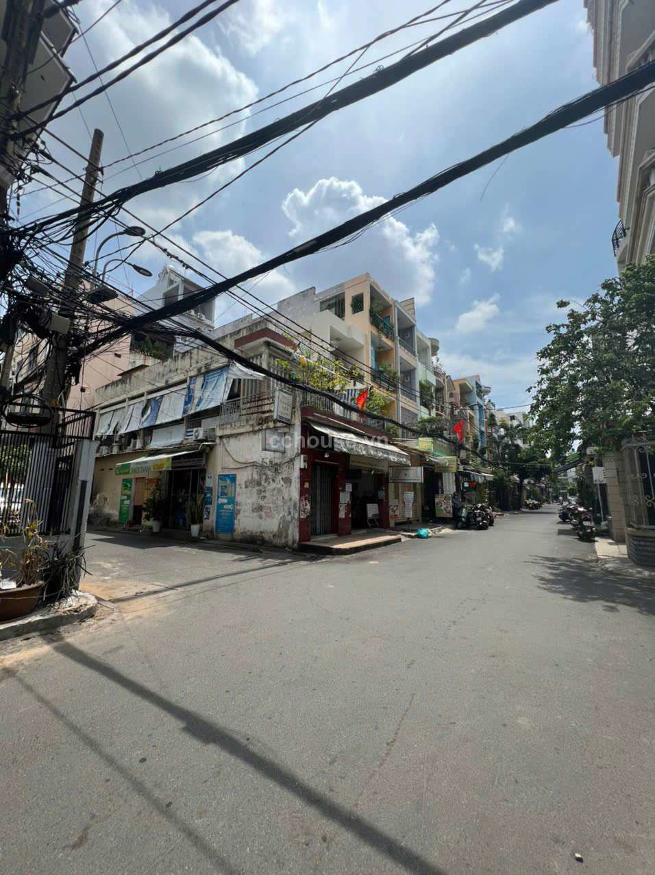 BAN-NHA-HEM-LON-10M-DUONG-3-THANG-2-P12Q10-DT-578X185M-3-LAU-GIA-245-TY-id7811