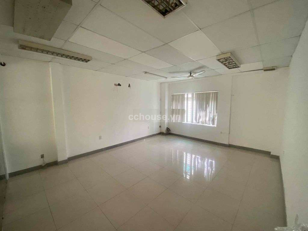 Bán nhà HXH Hoàng Hoa Thám, P.Gia Định. DT 5x23m, 2 tầng