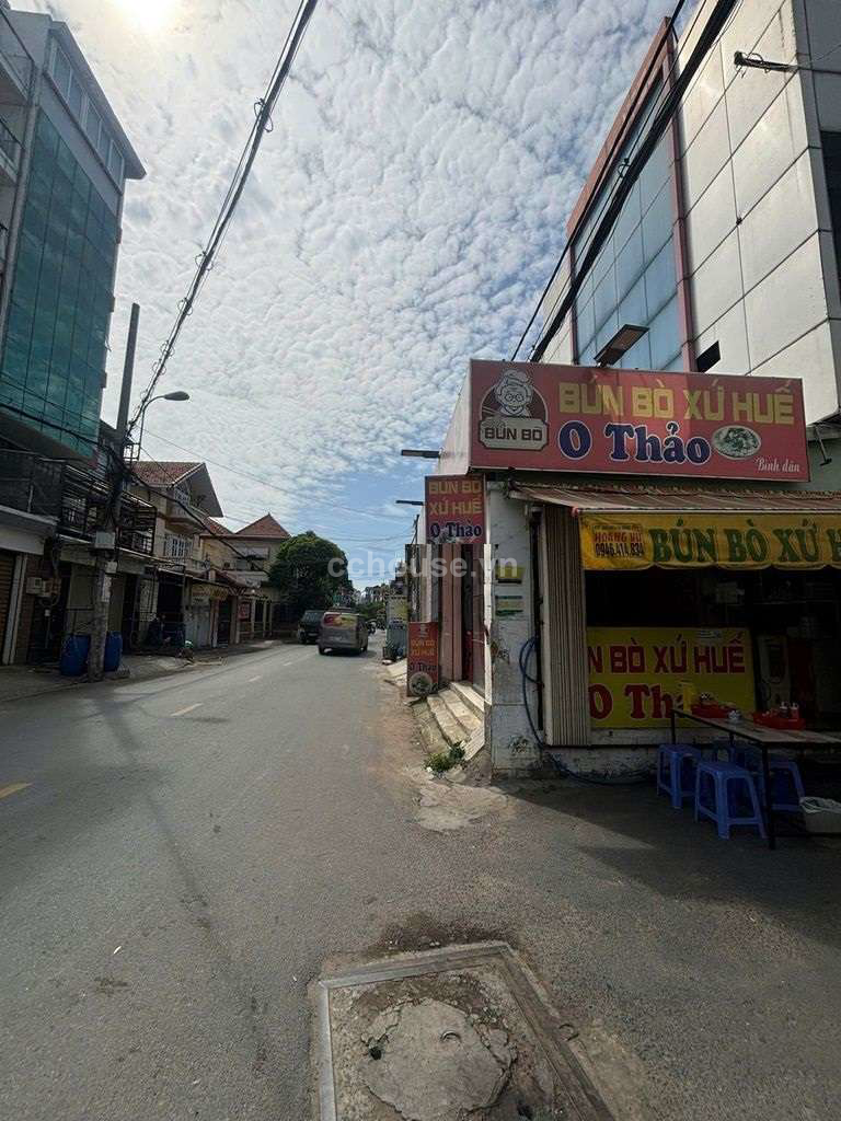 Bán nhà căn góc MT Đường số 32, P.Gò Vấp. DT 132m2, 3 tầng