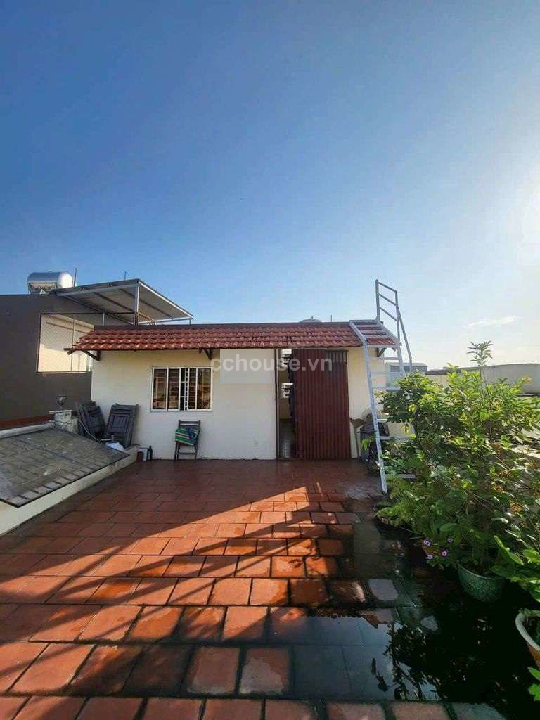 Bán nhà HXH Nguyễn Du, P.Hạnh Thông. DT 5.85x23m, 4 tầng