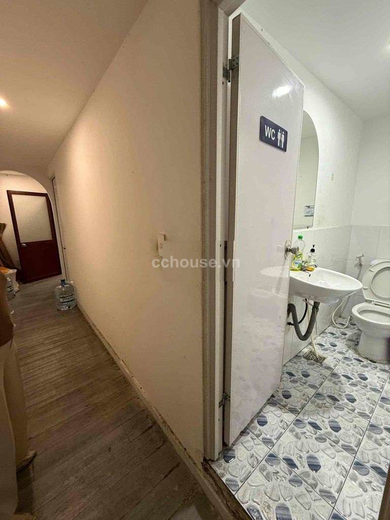 Cho thuê MBKD Nguyễn Thị Minh Khai, Bến Thành, Q1. DT 101m²
