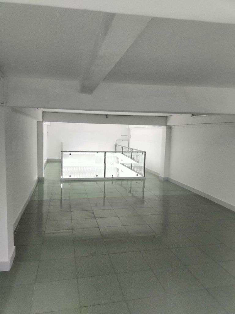 Cho thuê nhà MT Hải Thượng Lãn Ông, P.Chợ Quán. DT 4x20m, 5 tầng thang máy