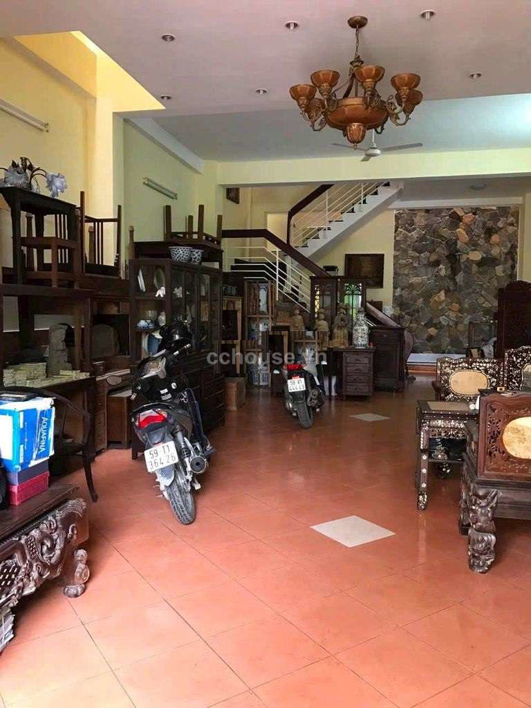 Bán nhà HXH Nguyễn Du, P.Hạnh Thông. DT 5.85x23m, 4 tầng