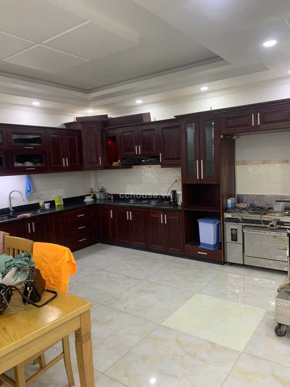 Căn góc 48 Rạch Lòng Đèn Quận 8 ,diện tich 8x23m nhà 4 tầng 