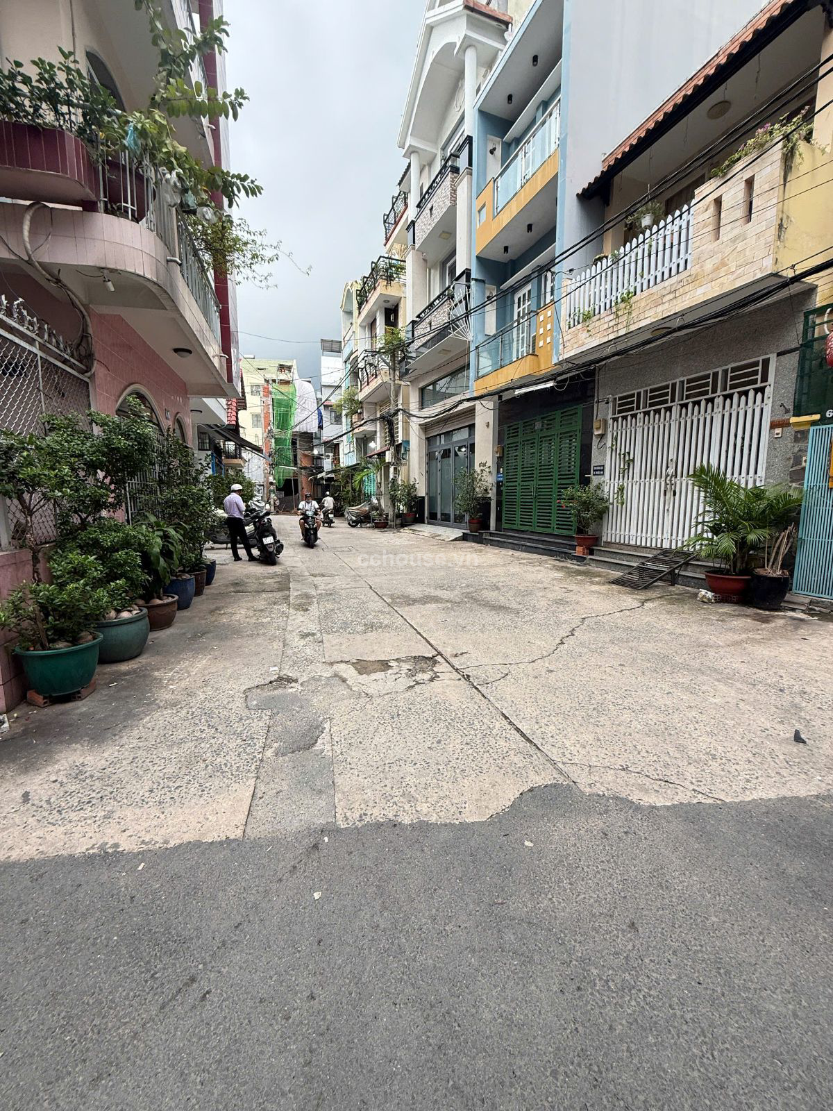 Nha-HXH--Nguyen-Canh-Chan--Q1-id8704