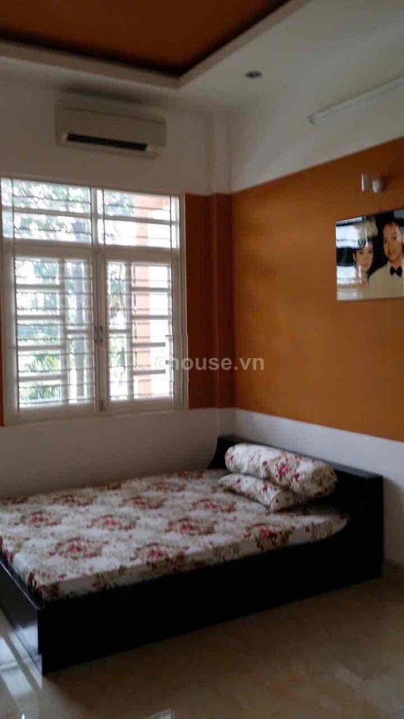 Bán nhà 2MT Trường Sa, P.Cầu Kiệu. DT 3.1x14m, 3 tầng ST