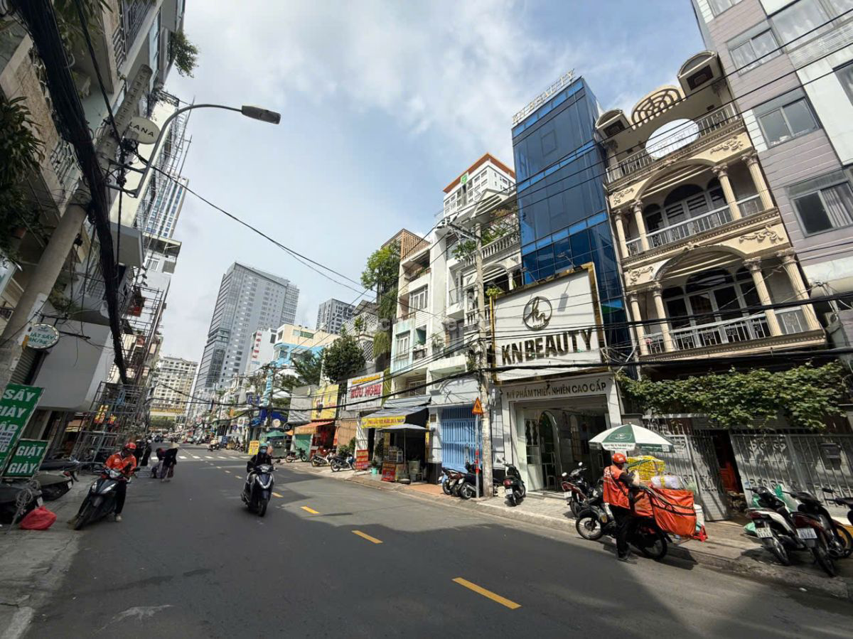 Bán nhà MT Nguyễn Văn Thương, P.Thạnh Mỹ Tây. DT 4x20m, 5 tầng