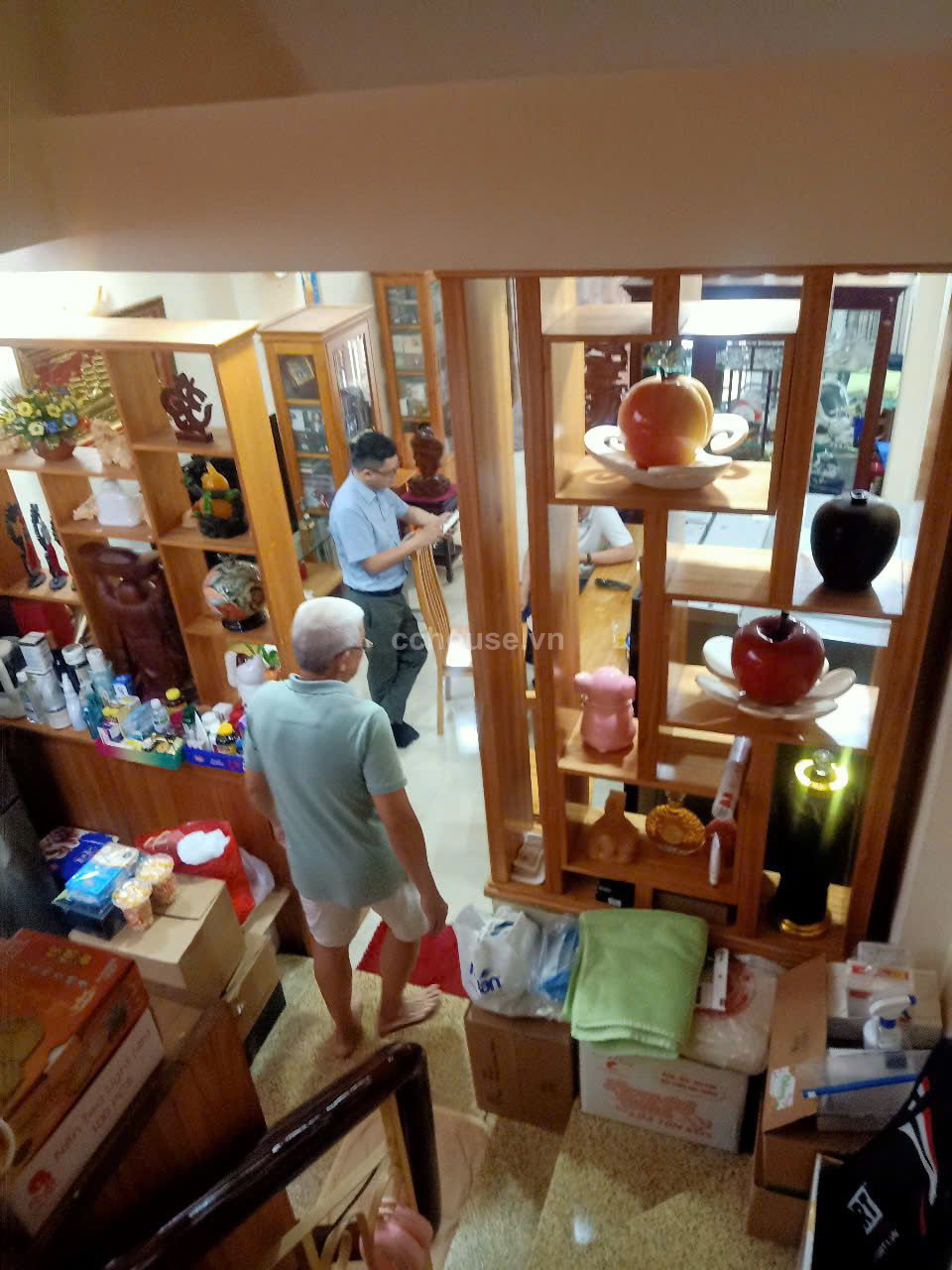  Hẻm xe tải Phan đăng lưu  phường 3 Q. Phú Nhuận .