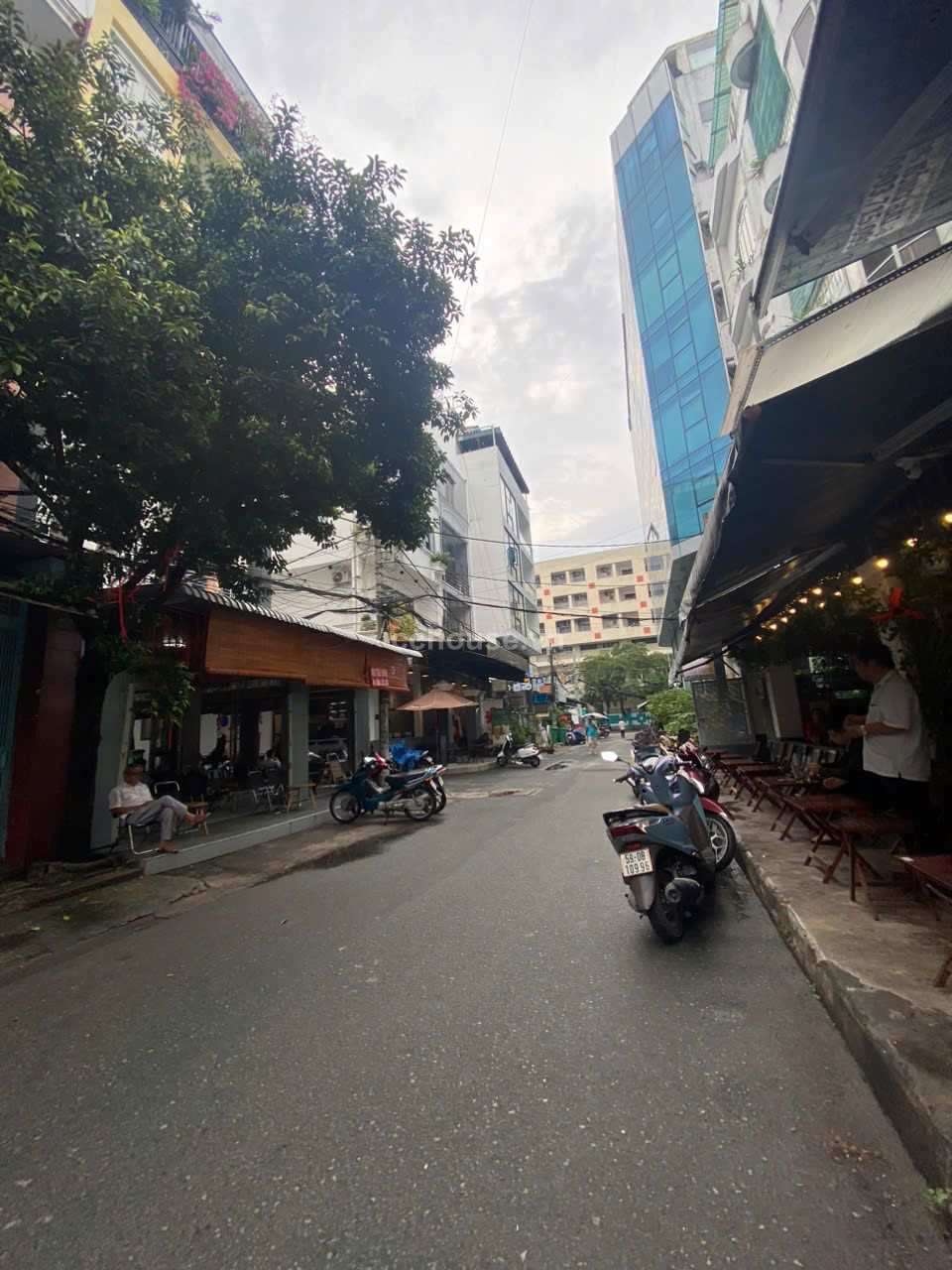 NHA-DEP-HEM-XE-HOI-SU-VAN-HANH-Q10-DT-435-X-132M-KC-TRET-3-LAU-ST-GIA-18-TY-TL-id8022