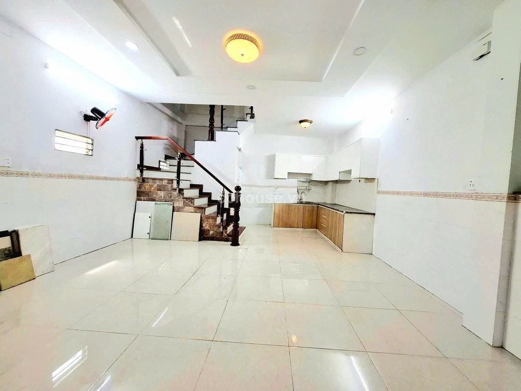 Bán nhà hẻm XH Đồng Xoài, P.Tân Bình. DT 43m2, 3 tầng ST