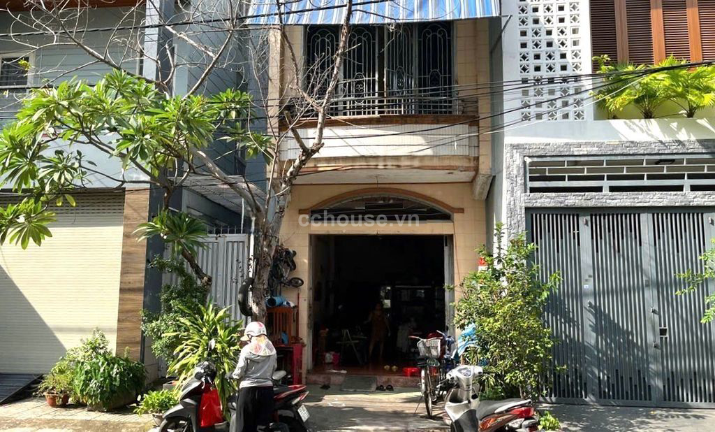 Bán nhà MT Bác Ái, Tân Phú. DT 4x18m, 2 tầng