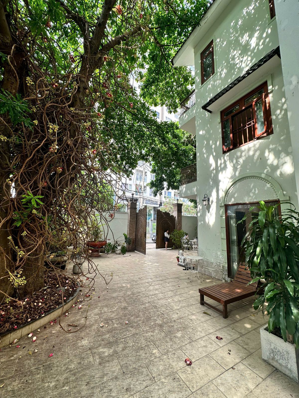 Biệt thự 2-4 Sông Nhuệ,Q Tân Bình. Diện tích: 17 x 20m. Công nhận: 348.3m². Giá bán: 57.2 tỷ