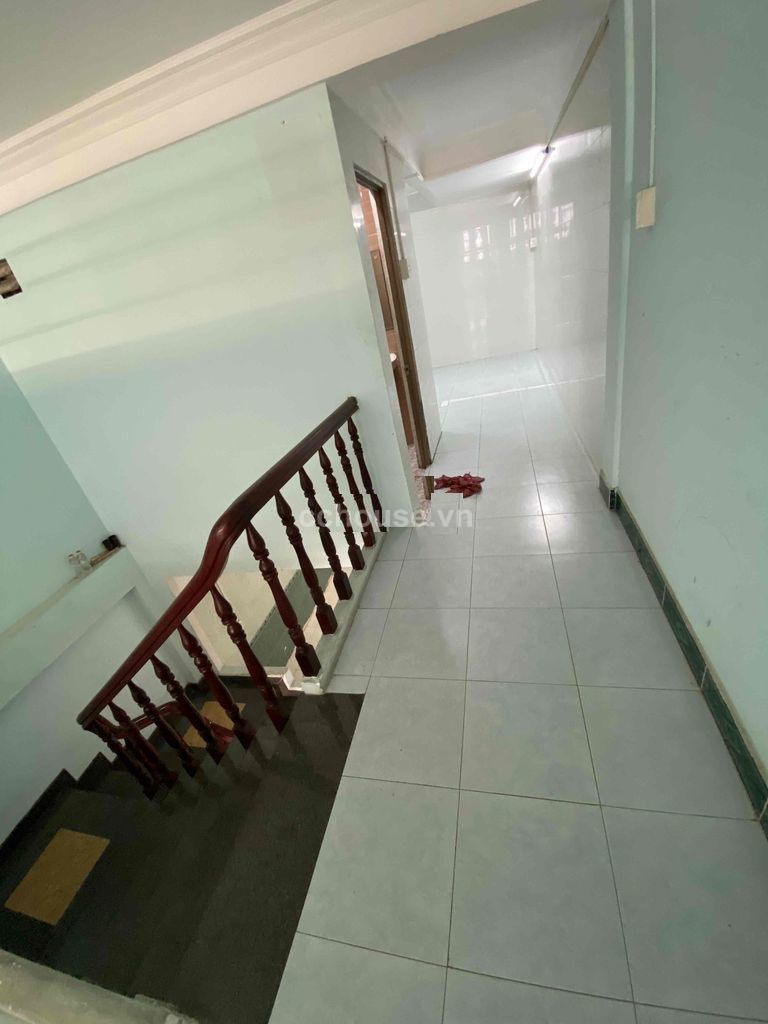 Cho thuê nhà MT Tân Thành, P.Chợ Lớn. DT 4x20m, 2 tầng