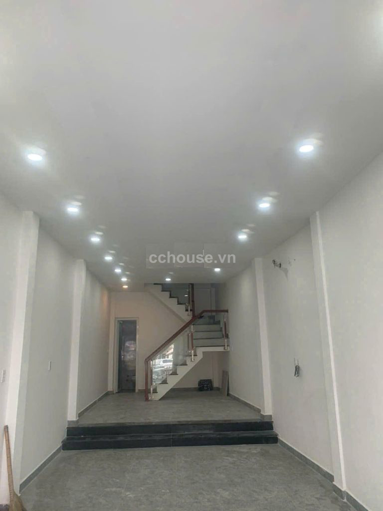 Cho thuê nhà MT Quang Trung, P.Gò Vấp. DT 3.8x15m, 3 tầng ST