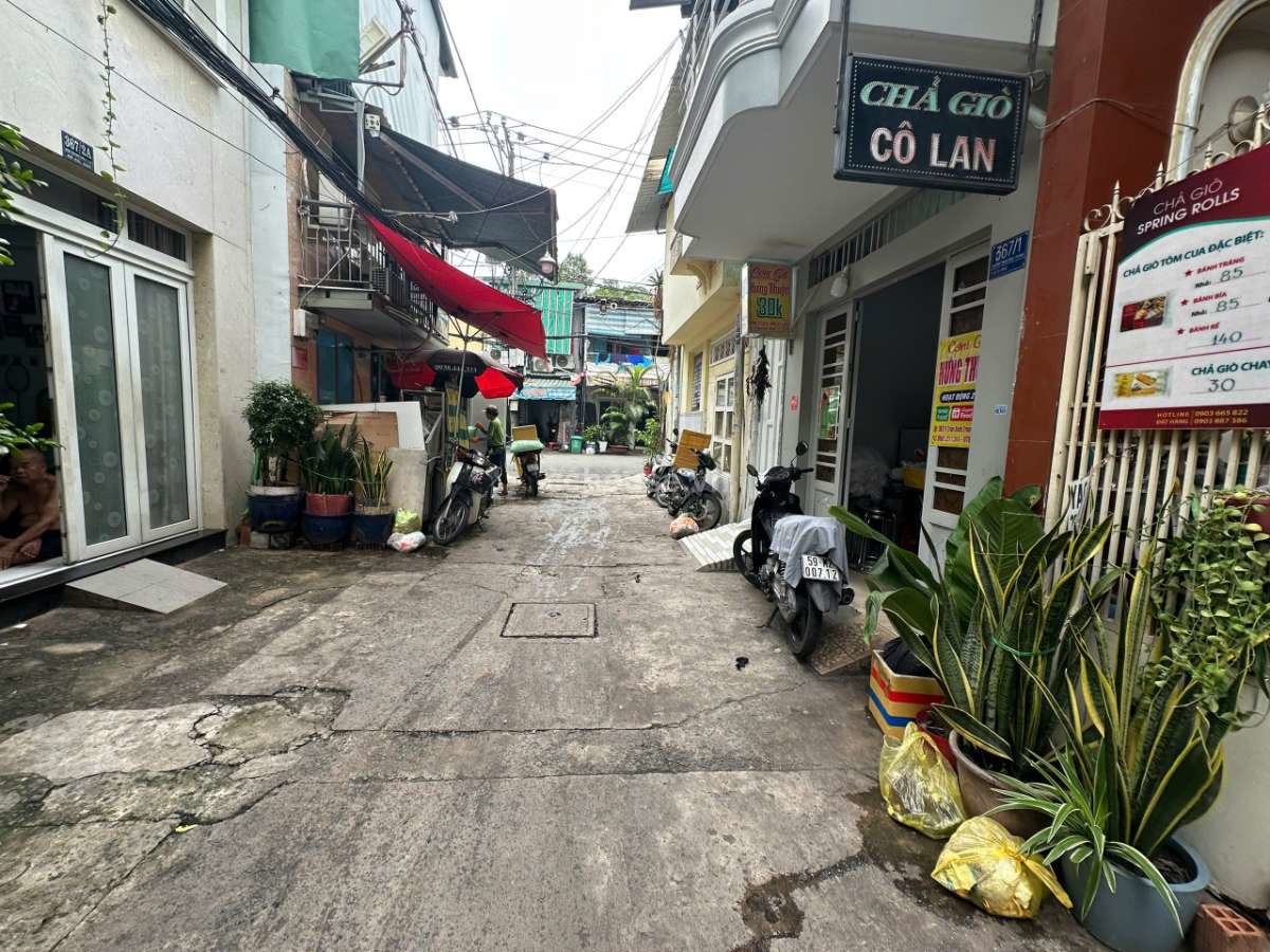 Bán nhà hẻm Trần Bình Trọng phường Vườn Lài