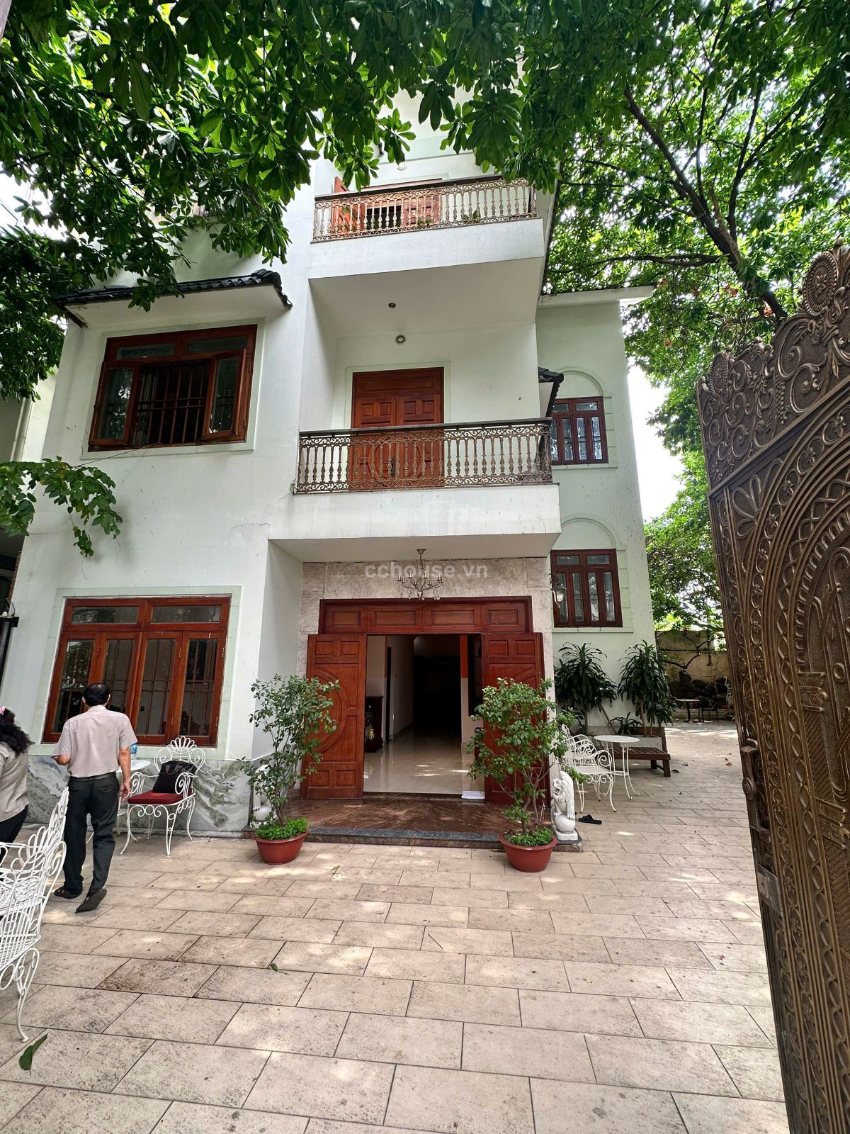 Biệt thự 2-4 Sông Nhuệ,Q Tân Bình. Diện tích: 17 x 20m. Công nhận: 348.3m². Giá bán: 57.2 tỷ