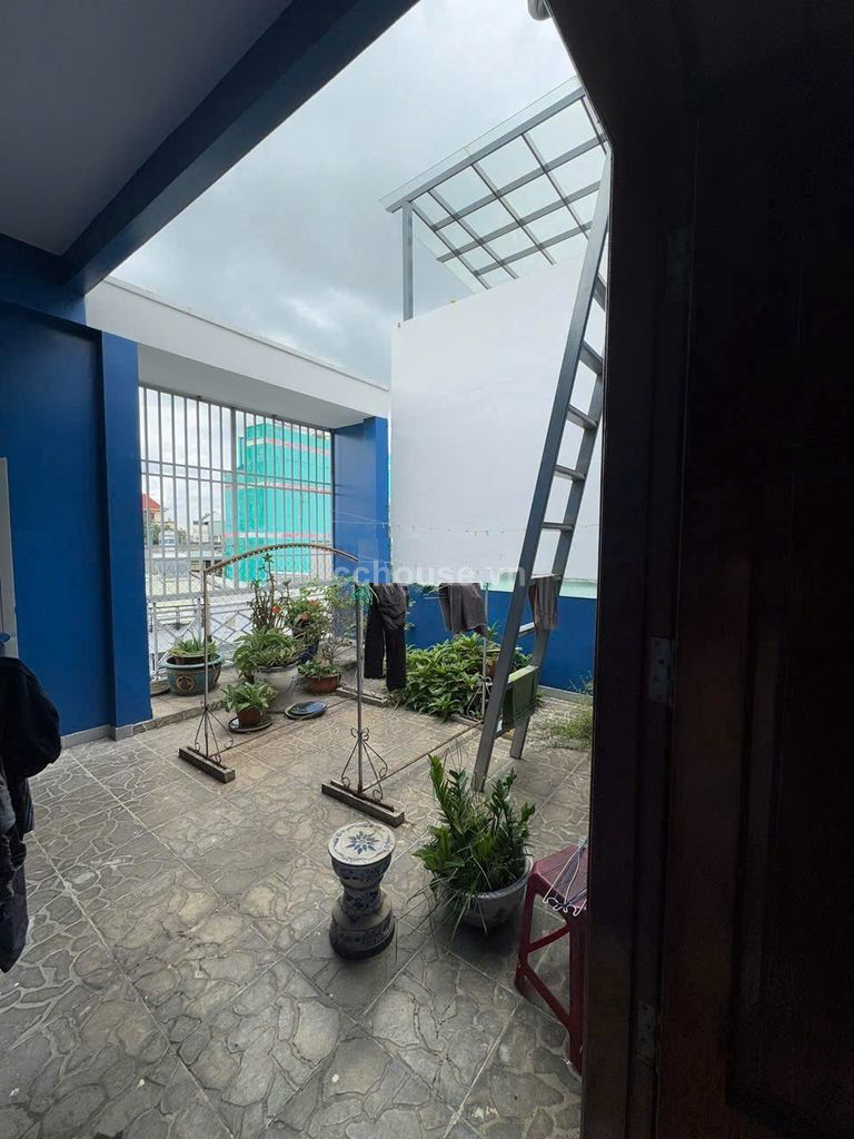 Bán nhà hẻm 6m thông Quang Trung, Tân Sơn. DT 6x35m, 3 tầng