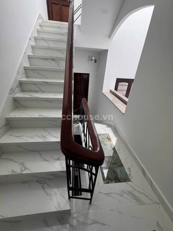 Bán nhà MTKD Võ Oanh, P.Thạnh Mỹ Tây. DT 4.4x20m, 4 tầng