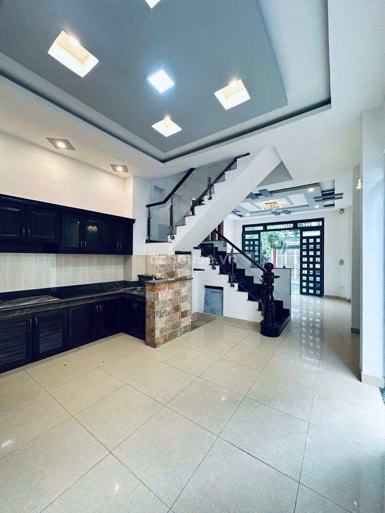 Bán nhà căn góc HXH Phạm Văn Chiêu, P.An Hội Tây. DT 5x20m, 3 tầng
